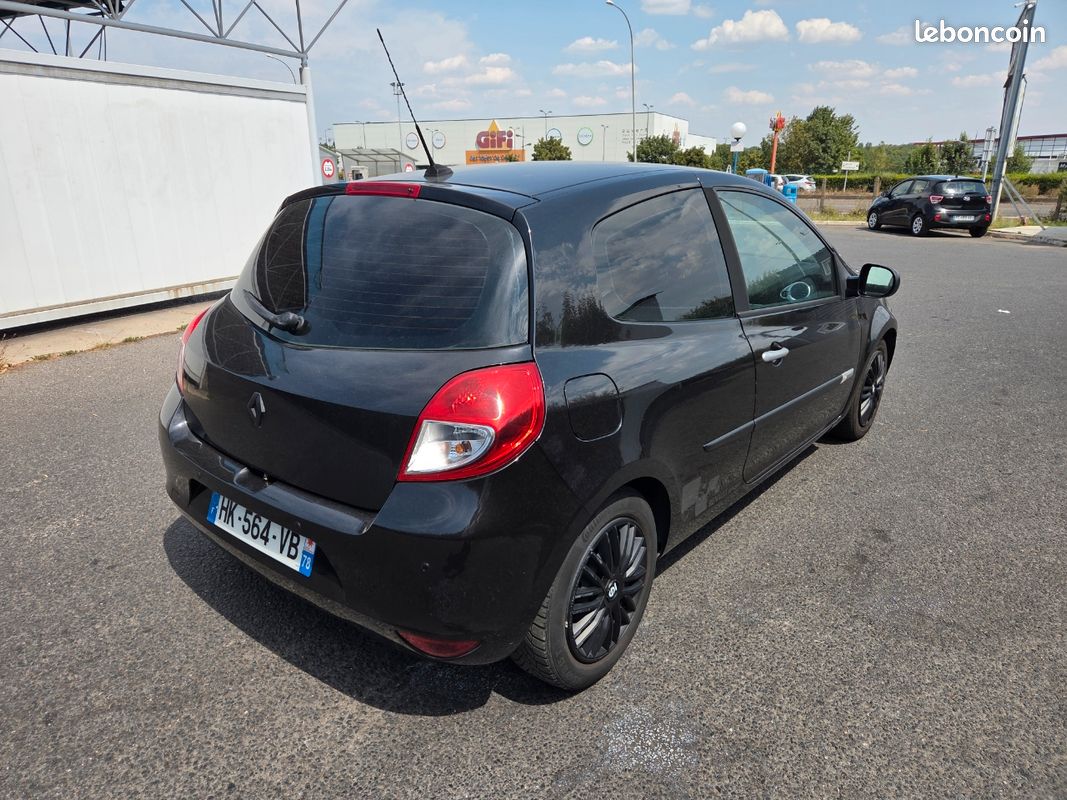RENAULT CLIO 3 TomTom - 1.2 TCe 100ch – KIT DISTRIBUTION NEUF (image 2)