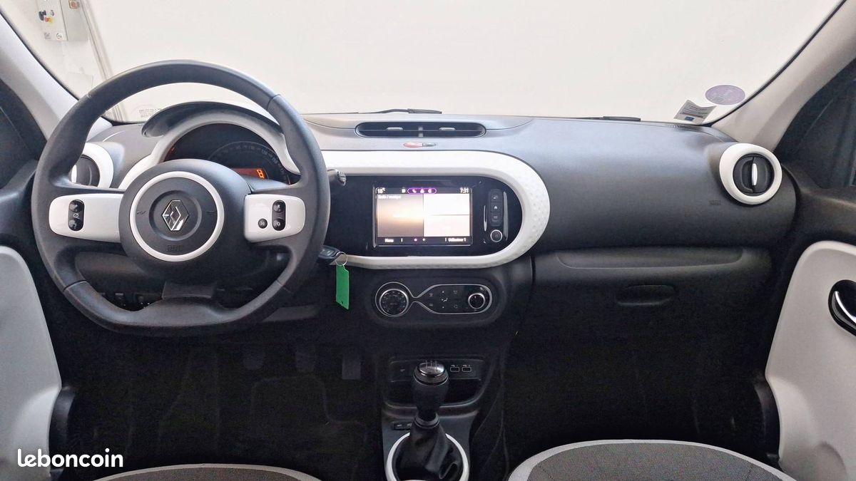 Renault twingo iii sce 65 equilibre (image 3)