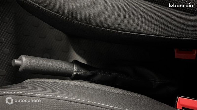 Renault Trafic Véhicule utilitaire ou Société L1H1 3T 2.0 Blue dCi 130ch Confort (image 23)