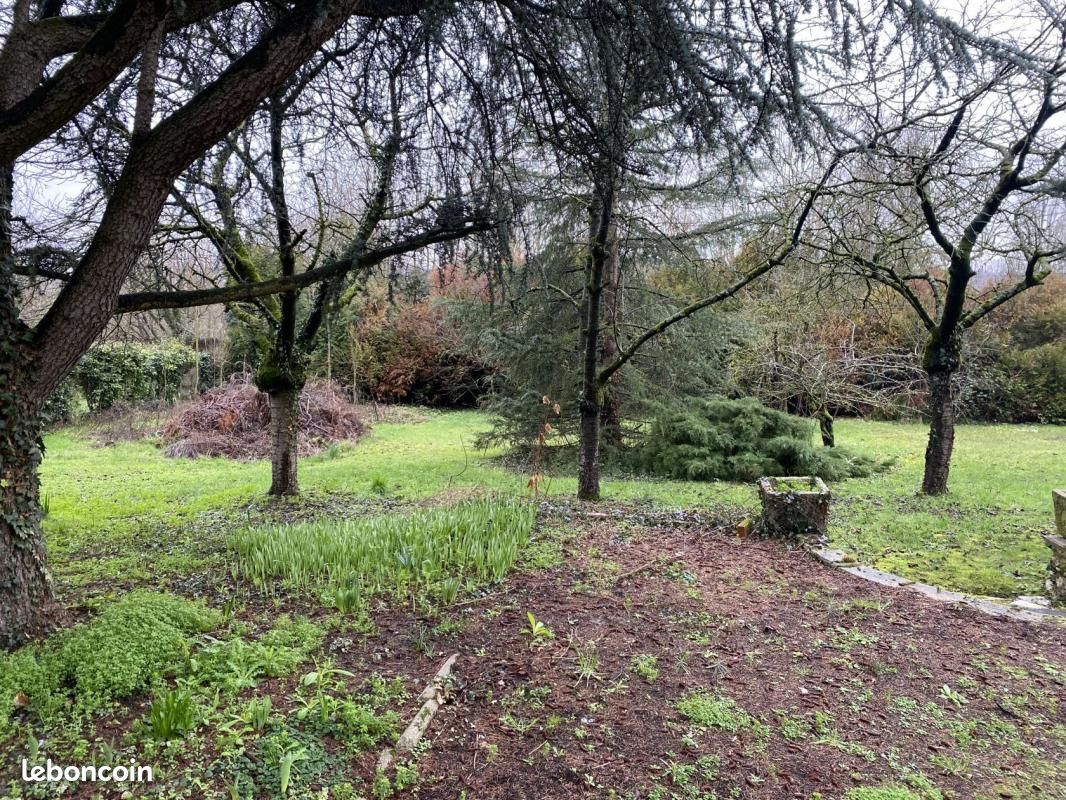 Terrain 480 m² Ballainvilliers · 229 000 €