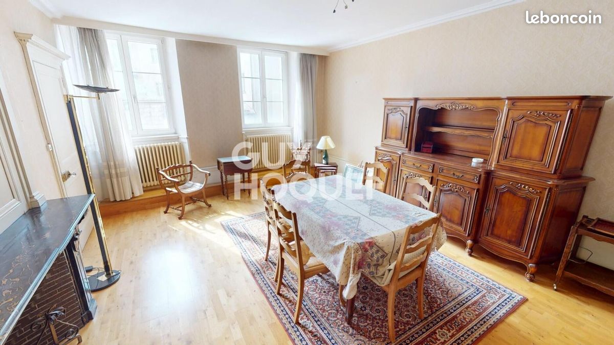 Appartement 4 pièces 133 m² · à Pontarlier · 133 m² · 179 000 €