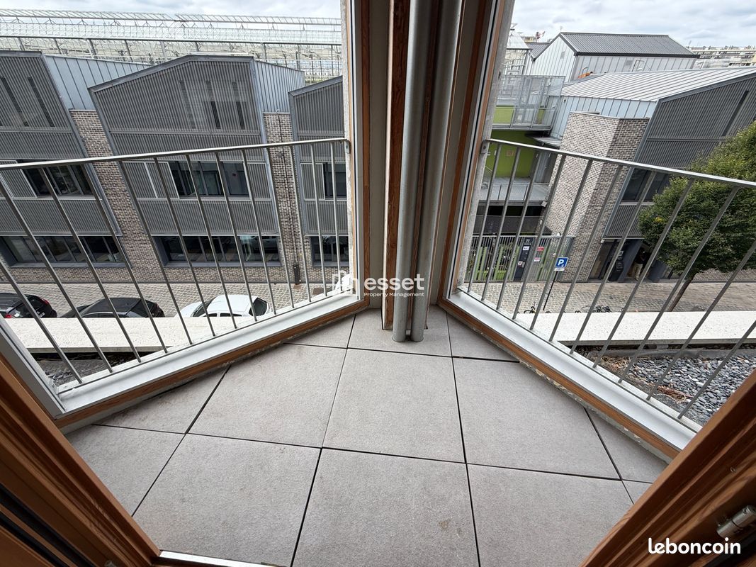 Appartement 5 pièces 104 m² · à Paris · 104 m² · 2 171 €/mois
