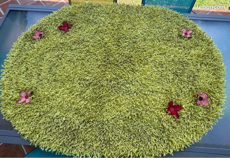 Joli tapis vert coloré 130 / 110 cms Vertbaudet très bon état (image 6)
