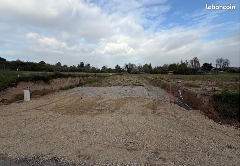 Terrain à bâtir de 1496 m² à MONTAUT (40) · 44 000 €