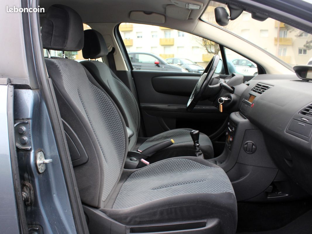 CITROEN C4 HDI 110 Pack Ambiance (image 14)