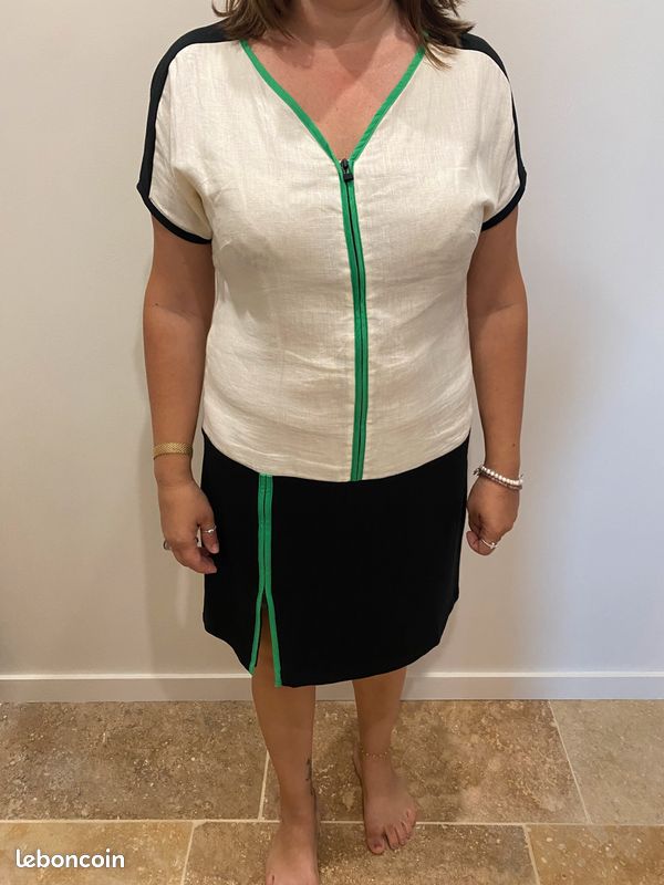 Robe noire et beige manches courtes (image 2)