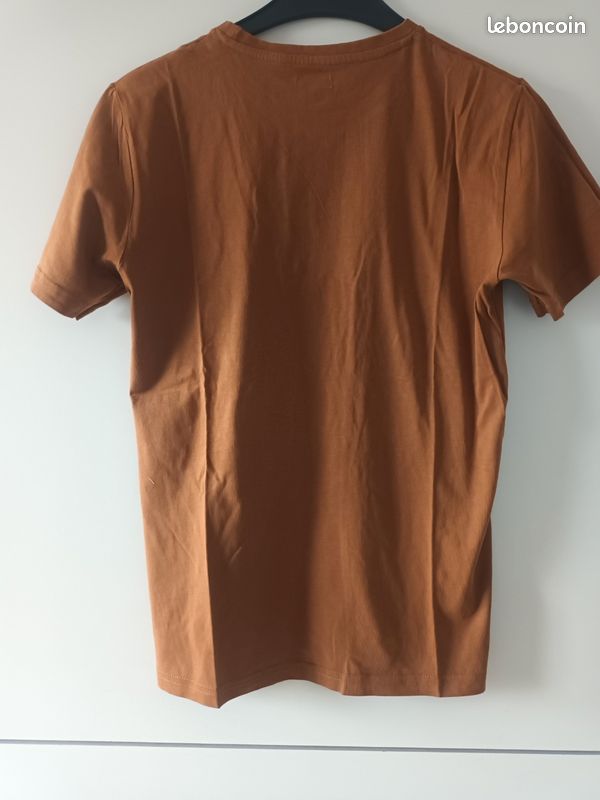 Tee shirt (image 2)
