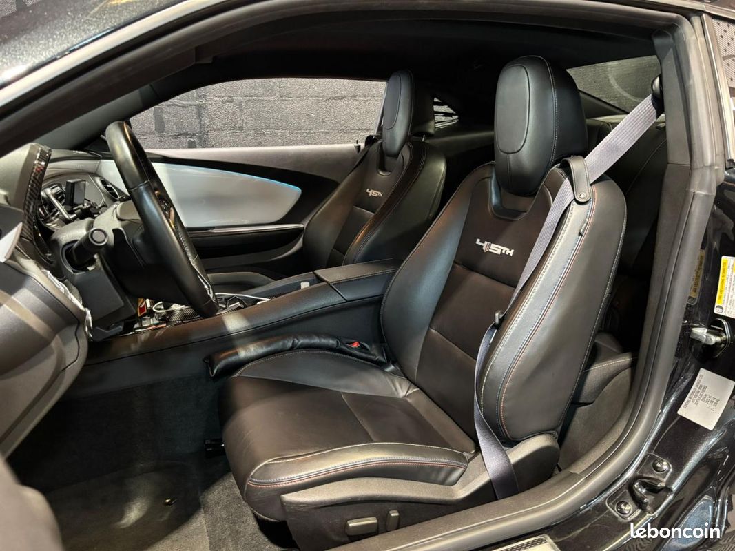 CHEVROLET CAMARO Coupé 6.2 V8 - 400CV 2012 - 45th ANNIVERSARY - PACK CARBONNE INTERIEUR - LIGNE SUR MESUR (image 11)