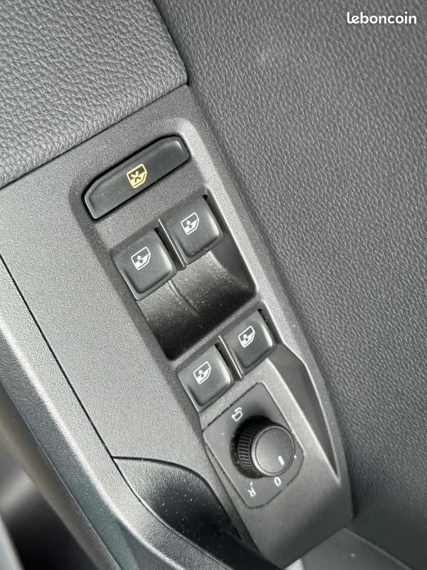 Seat Arona 1.0 TSI 115 ch Start/Stop DSG7 Xperience (image 7)