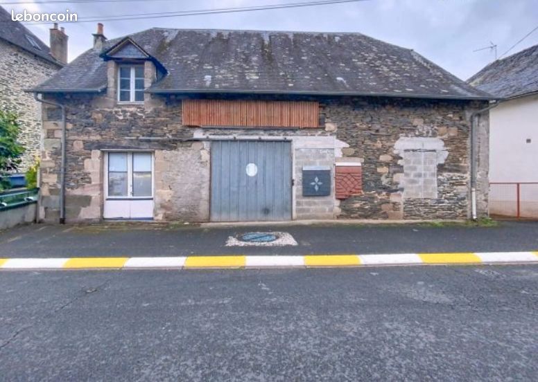 Local commercial 4 pièces 170 m² · à Allassac · 170 m² · 66 000 €