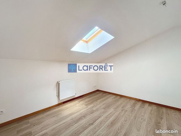 https://img.leboncoin.fr/api/v1/lbcpb1/images/54/02/fb/5402fbf332e95769f74c725f81361418f9e3b9d8.jpg?rule=ad-image
