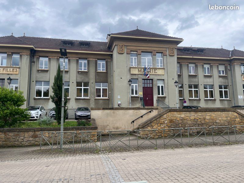 Local commercial 10 pièces 200 m² · à Pierrevillers · 200 m² · 900 000 €