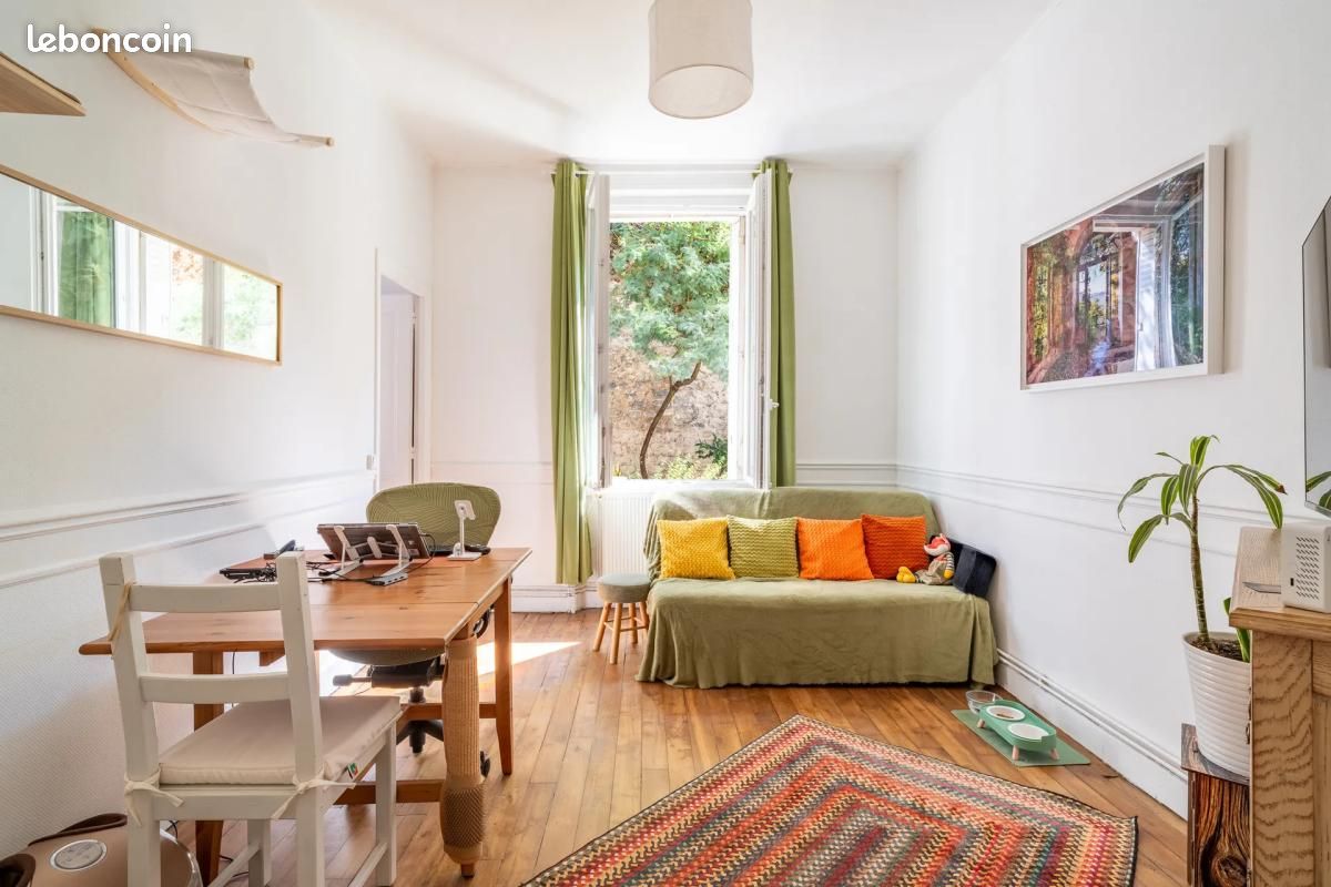 Appartement 2 pièces 35 m² · à Paris · 35 m² · 327 000 €