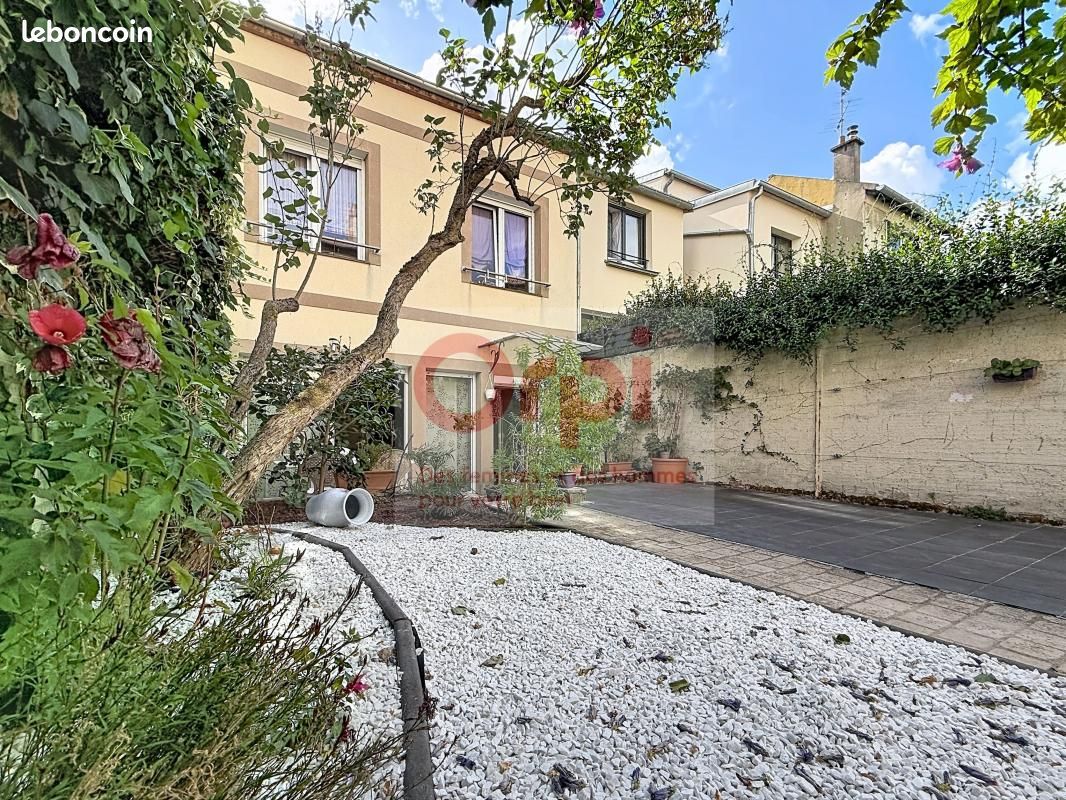 Maison 5 pièces 133 m² · à Issy-les-Moulineaux · 133 m² · 1 250 000 €