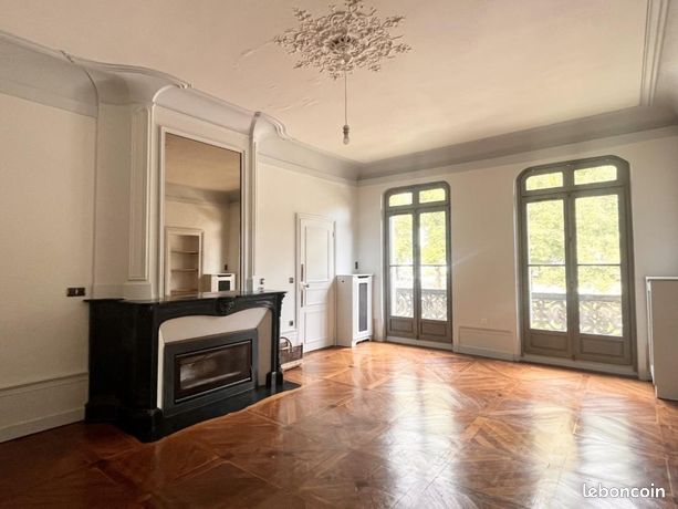 Appartement 7 pièces 253 m²