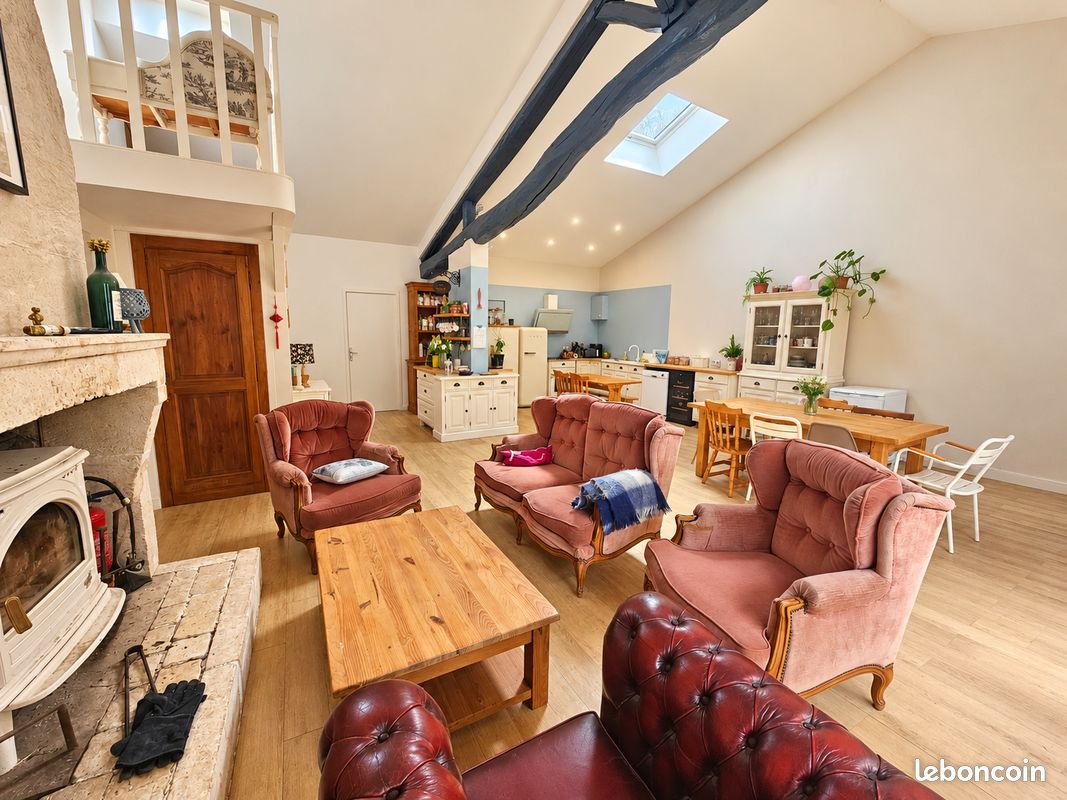 Maison 7 pièces 253 m² · à Benon · 253 m² · 319 000 €
