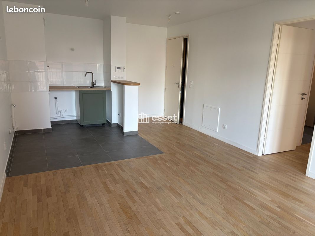 Appartement 2 pièces 42 m² · à Puteaux · 42 m² · 1 177 €