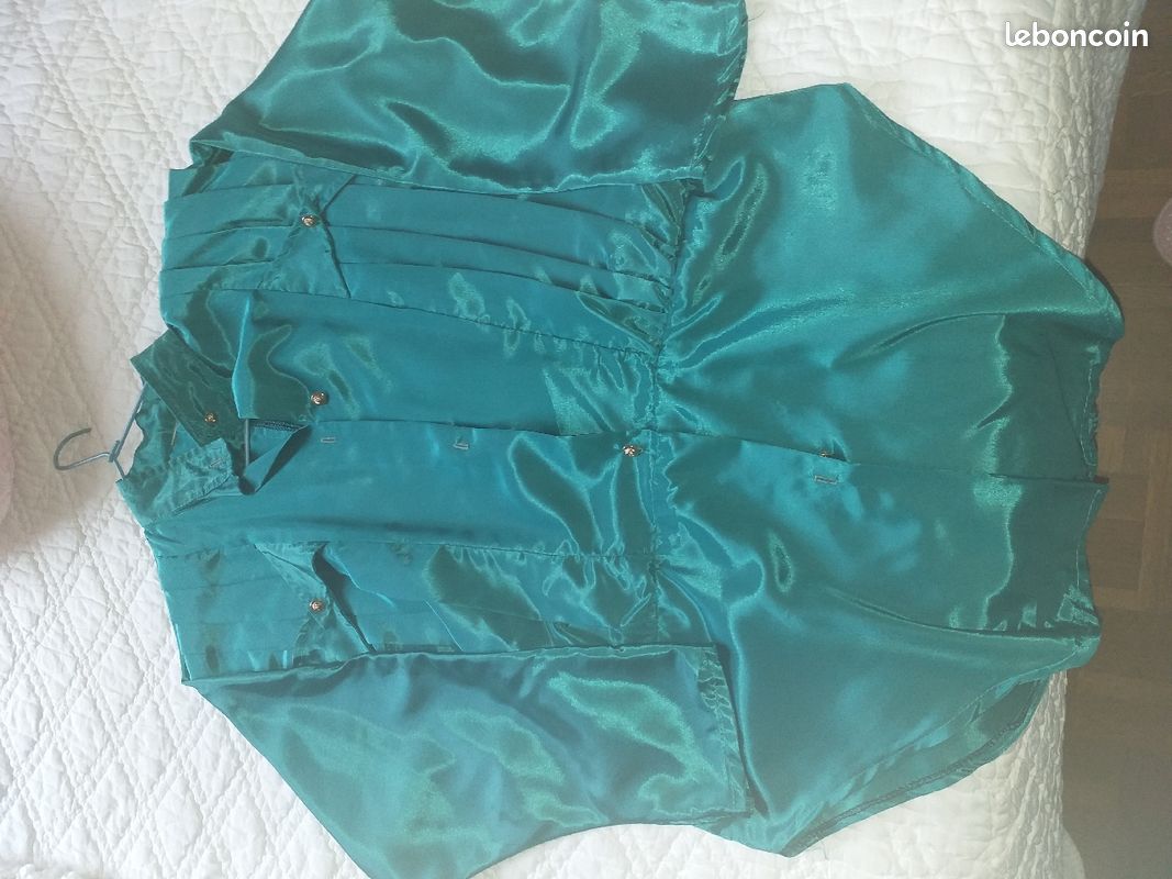 Lot de vêtements pas c (image 4)