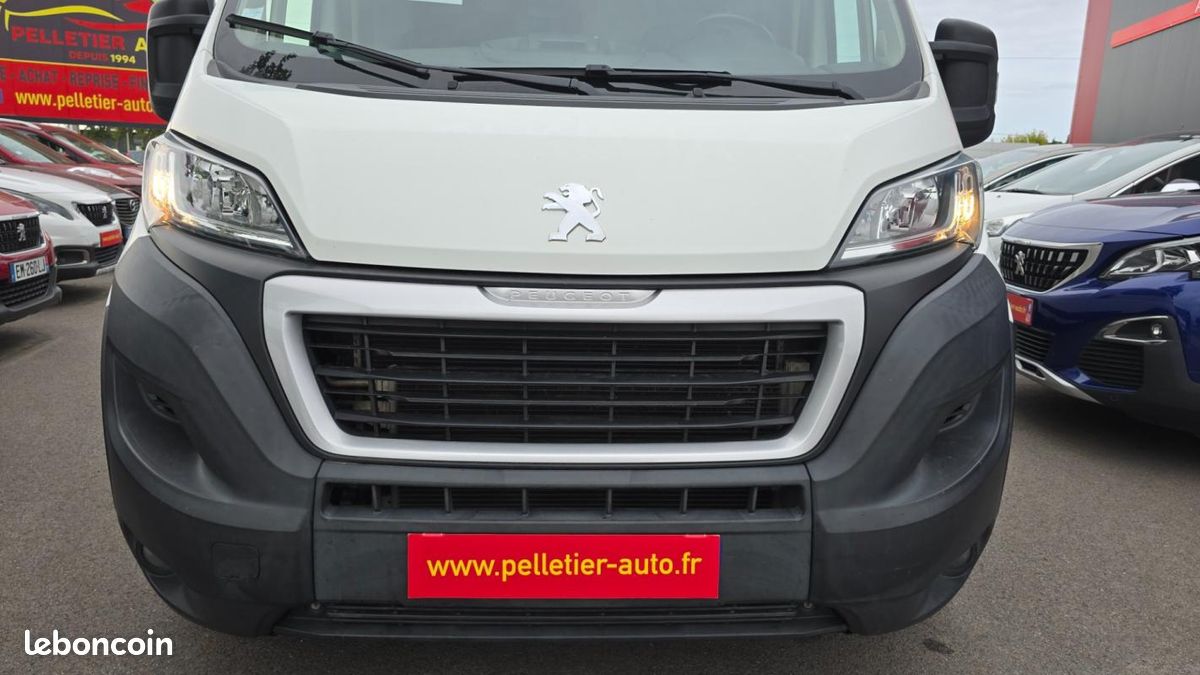 Peugeot Boxer Fourgon Surélevé 333 L2H2 Pack Clim Nav HDi 130 (image 4)