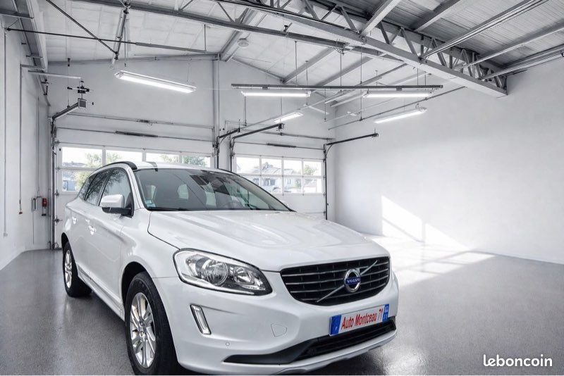 VOLVO XC 60 Phase 2 D3 2.0 TDi 150cv (image 1)