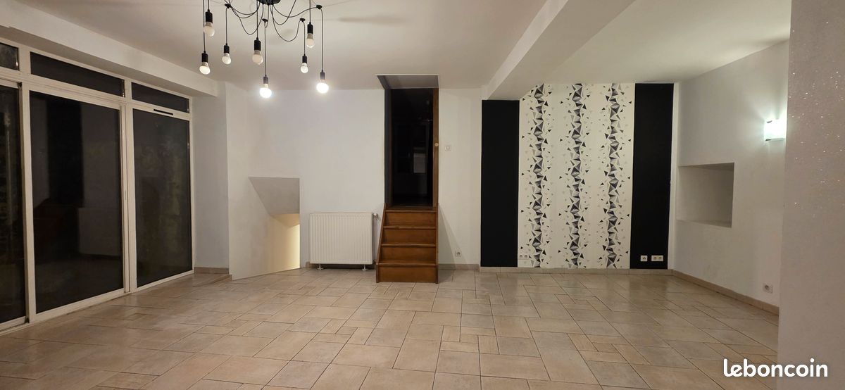 Appartement 3 pièces 83 m² · à Decize · 83 m² · 520 €