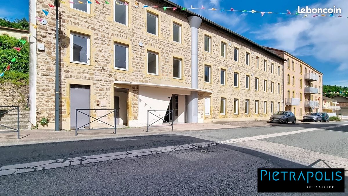 Immeuble 920 m² · à Cours · 920 m² · 150 000 €