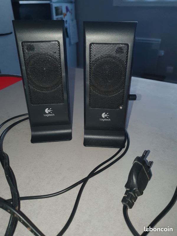 Mini enceinte Logitech (image 1)