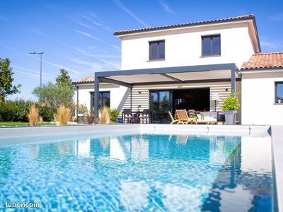 Maison 4 pièces 100 m² · à Niévroz · 100 m² · 385 000 €