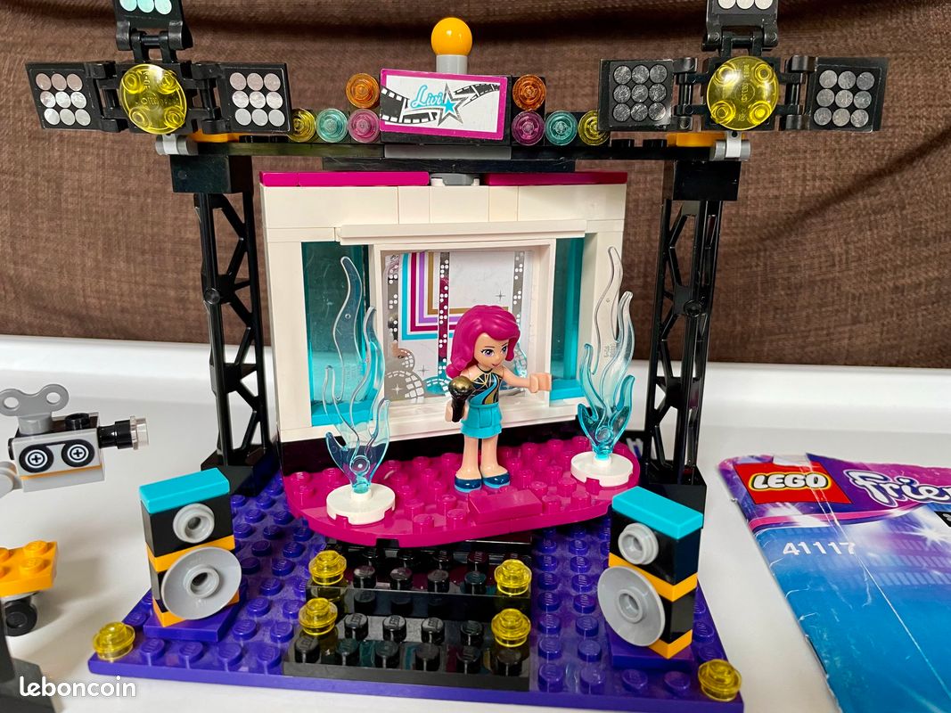 Lego Friends 41117 - Pop Star TV Studio (image 4)