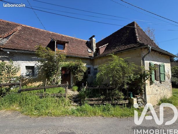 Maison de village 5 pièces 270 m²