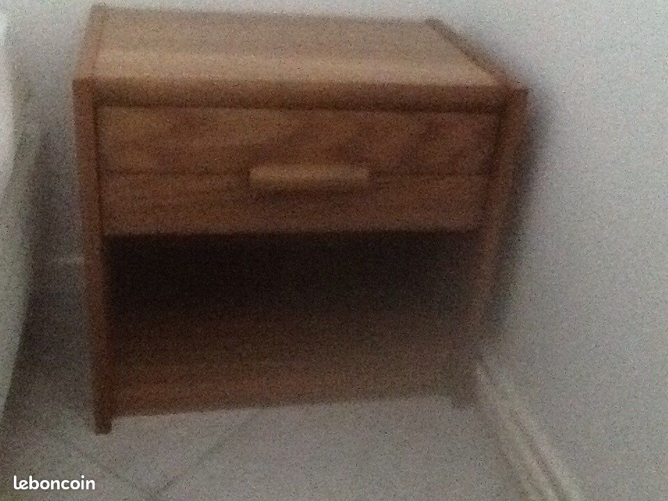 Table de chevet (image 1)