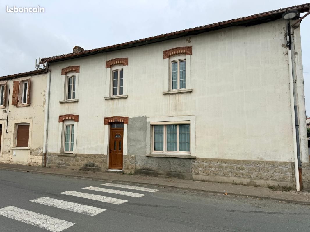 Maison 6 pièces 170 m² · à Riscle · 170 m² · 141 000 €