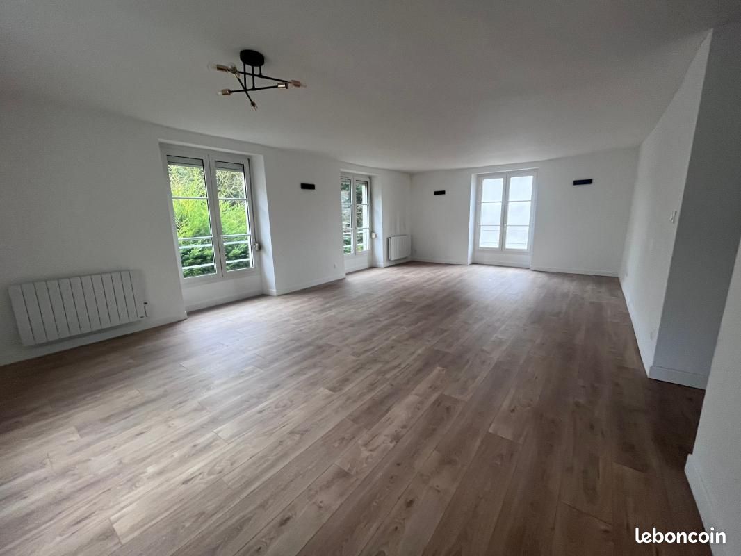 Appartement 3 pièces 93 m² · à Compiègne · 93 m² · 1 150 €
