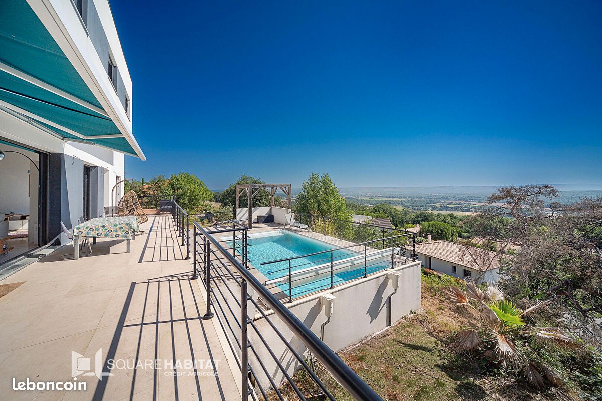 Maison 7 pièces 232 m² · à Montjoire · 232 m² · 720 000 €