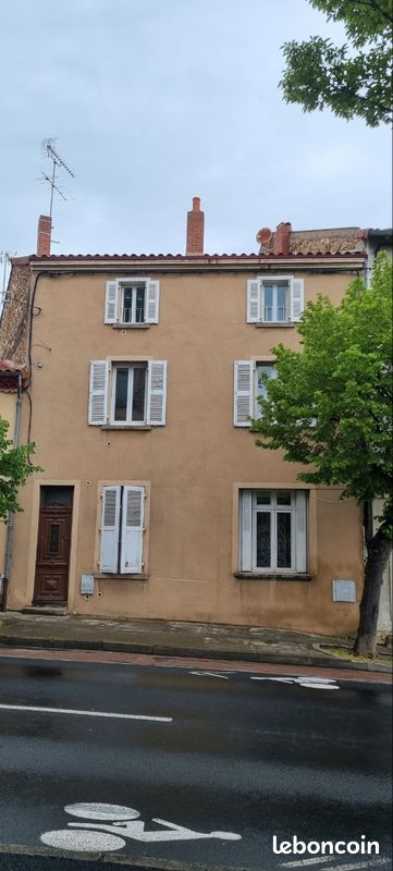 Local commercial 14 pièces 210 m² · à Brioude · 210 m² · 245 000 €