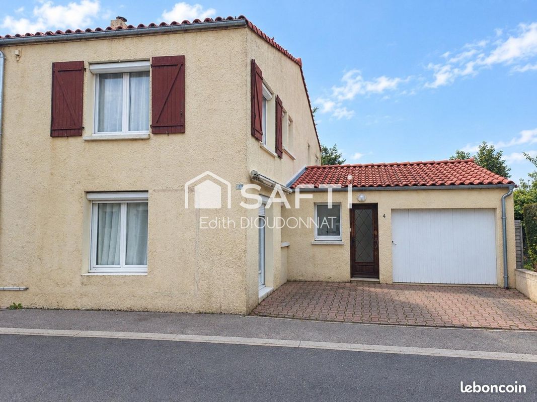 Maison 5 pièces 126 m² · au Bernard · 126 m² · 258 500 €