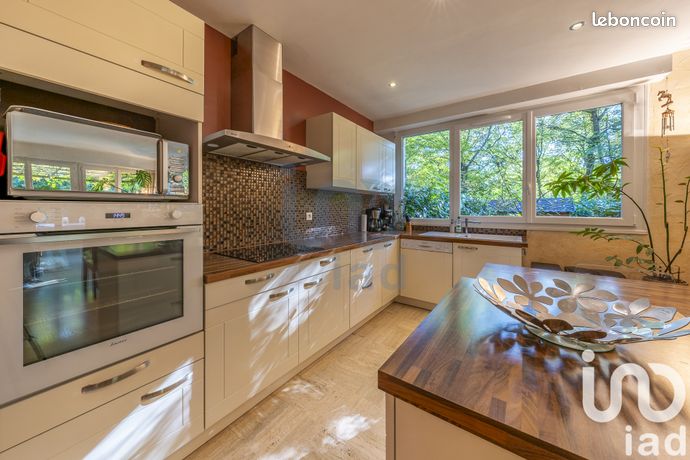 Appartement 4 pièces 97 m²