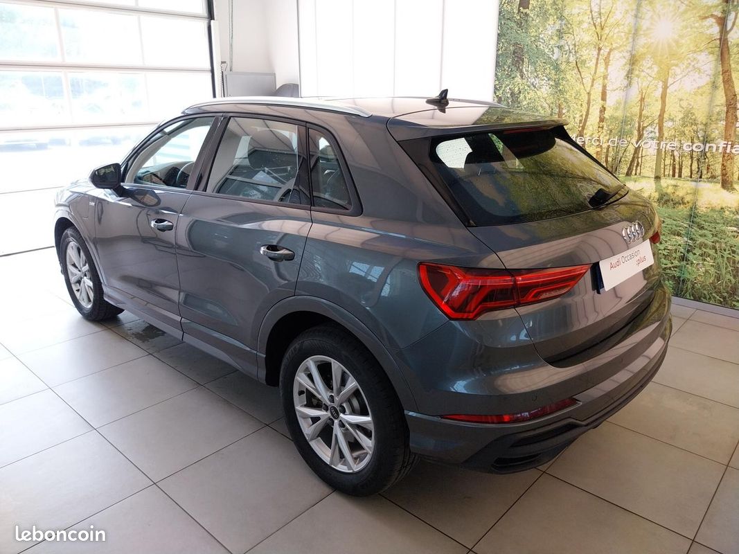 AUDI Q3 45 TFSIe 245 ch S tronic 6 S line (image 2)
