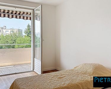 Appartement 330 000 € - 78 m²