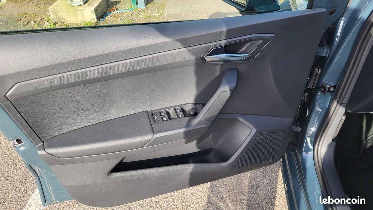 Seat ibiza 1.0 tsi 115 copa dsg7 / francaise / 1ere main - en stock / tva recup - loa possible / camera regul carplay (image 10)