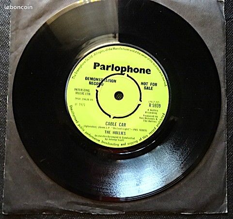 THE HOLLIES - Long Cool Woman In A Black Dress - Vinyle - 7" - Single - Promo (14.7.72) - UK - 1972 - CD - Musique THE HOLLIES - Long Cool Woman In A Black Dress - Vinyle - 7" - Single - Promo (14.7.72) - UK - 1972 - CD - Musique