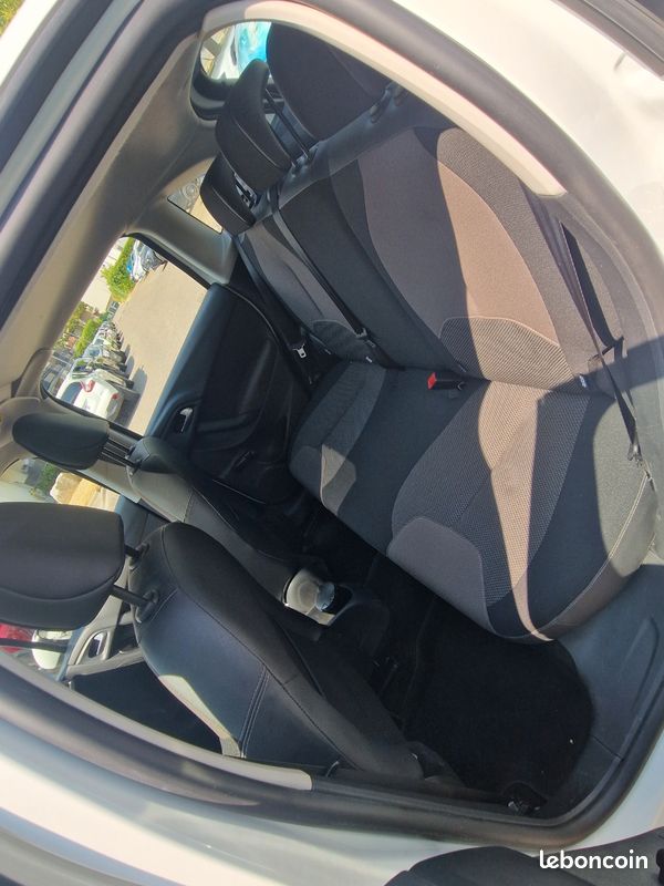 Citroën c3 ii 1.2 puretech 82 confort – 2014 – suivi citroën – excellent état (image 5)