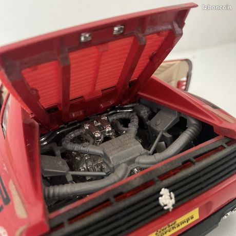 Lot - BURAGO, Ferrari 348 tb 1/18ème 1989 Bon état Ferrari 348 tb 1/18