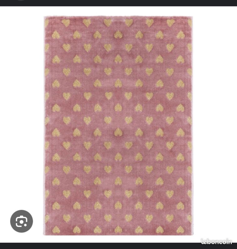 Tapis rose (image 1)