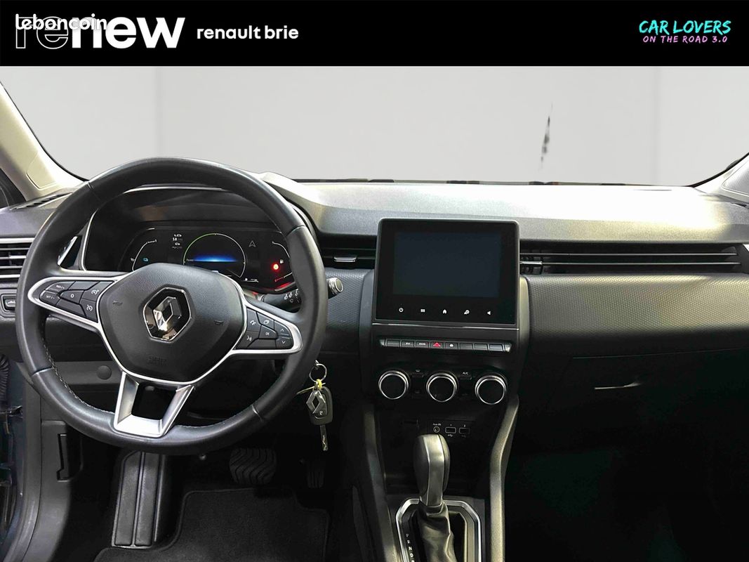 RENAULT Clio E-Tech 140 - 21 Business (image 9)