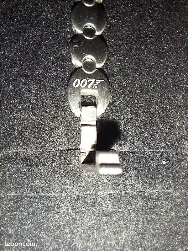 Montre Swatch James Bond (image 5)