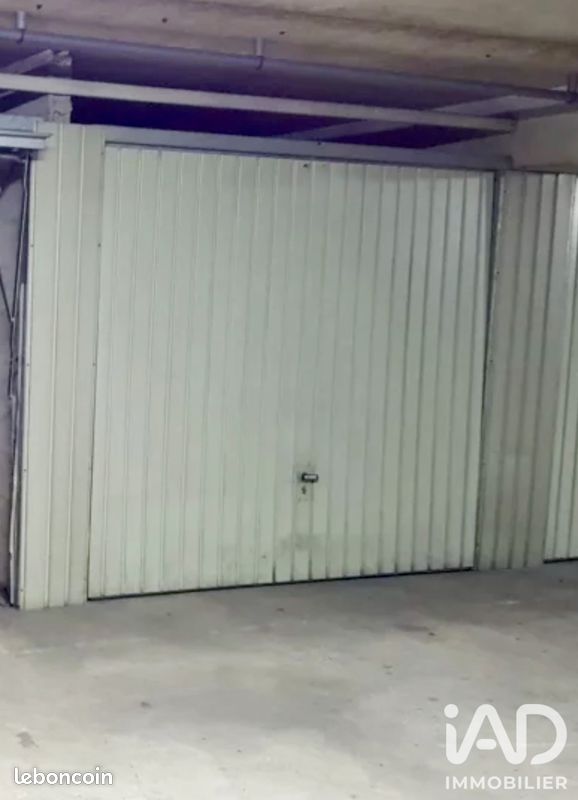 Parking 18 m² · à Vallauris · 18 m² · 33 000 €
