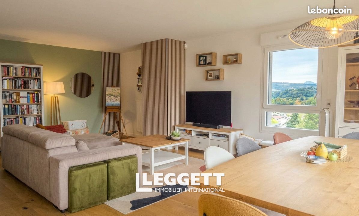 Appartement 6 pièces 130 m² · à Allonzier-la-Caille · 130 m² · 749 000 €