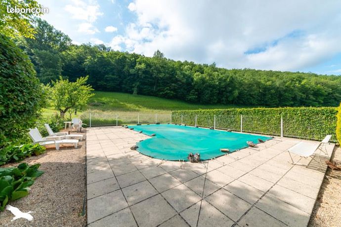 Maison 8 pièces 208 m²