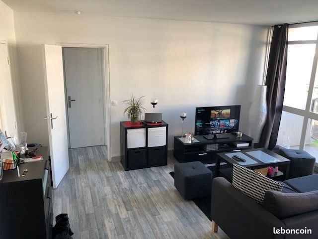 Appartement a louer plaisir - 2 pièce(s) - 45 m2 - Surfyn